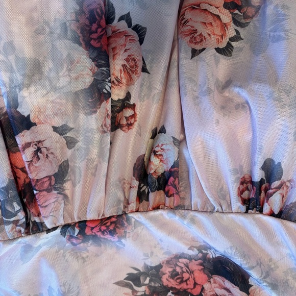 SHEIN strapless floral shirt size 2XL - Picture 3 of 4